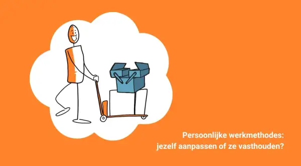 Een man duwt een steekwagen met dozen, wat de betekenis van conformeren kan illustreren: aanpassen of vasthouden aan je eigen werkwijze.