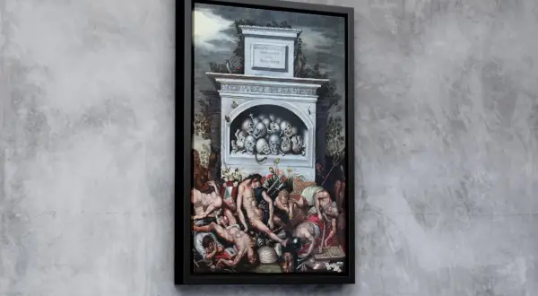 Gemälde mit Totenköpfen und Menschen, die die Vergänglichkeit des Lebens darstellen. Die Vanitas-Bedeutung ist klar: alles ist eitel.
