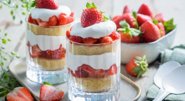 Fraises en dessert: 30+ recettes, astuces de chef & zéro gaspillage