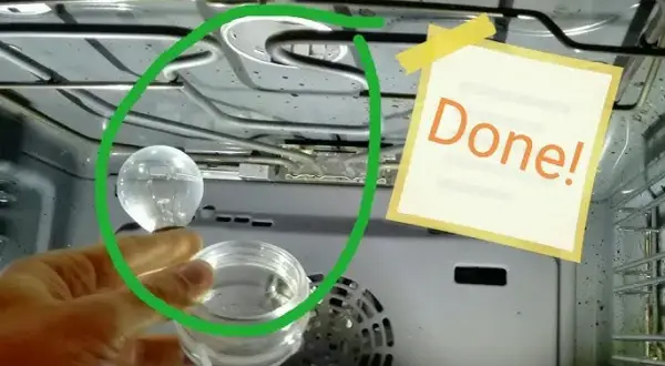Jak skutecznie odkręcić zapieczony klosz w piekarniku bez ryzyka