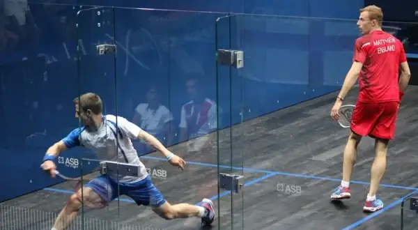 Squash na politechnice: kursy, korty i możliwości dla studentów