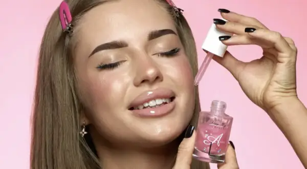 Po co stosuje się serum do rzęs? Sprawdź i zapewnij sobie piękne rzęsy
