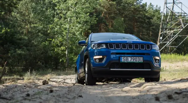Ile pali jeep compass 2.4 benzyna? Zaskakujące fakty o zużyciu paliwa