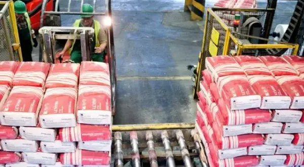 Ile kosztuje worek cementu? Sprawdź ceny i oszczędź na budowie