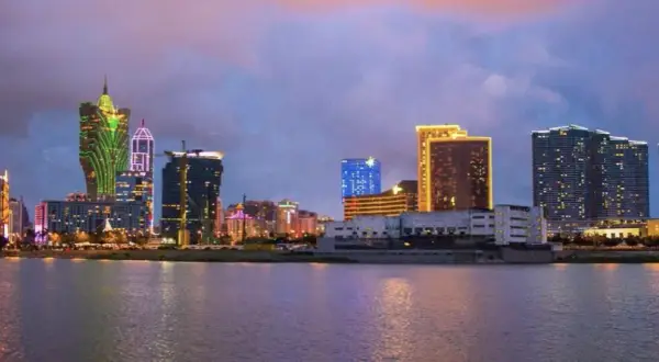 Najbogatsze miasto hazardu na świecie – Makau i jego cztery razy większe wpływy niż w Las Vegas