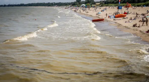 Czy można się kąpać w Bałtyku? Sprawdź niebezpieczeństwa i zalecenia