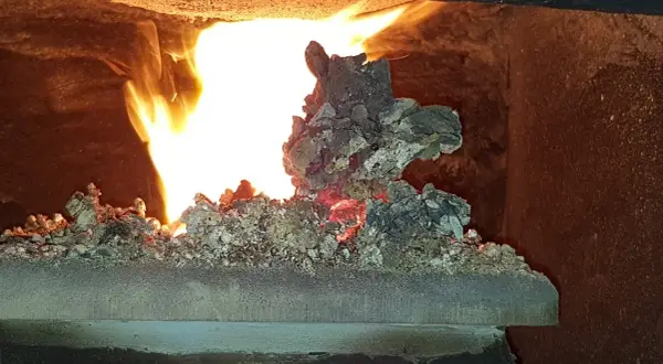 Dlaczego powstają spieki w piecu na ekogroszek i jak ich uniknąć