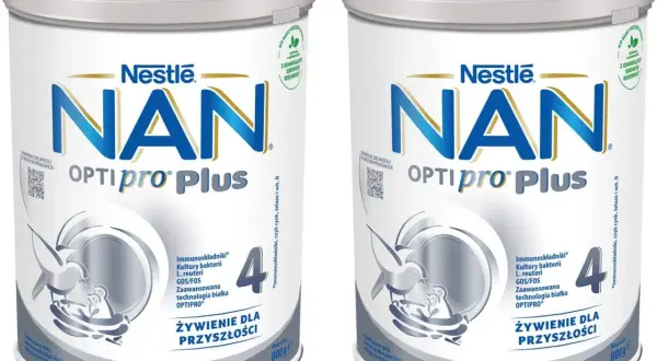 Dwa opakowania mleka NAN OPTIPRO PLUS 4, od kiedy podawać? Idealne dla dzieci, z kulturami bakterii i witaminami.