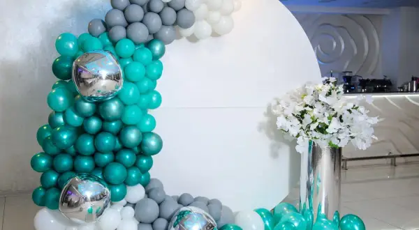 Ile balonów na girlandę? Oblicz idealną liczbę dla Twojej dekoracji