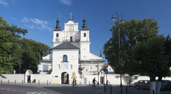 Sanktuarium Janów Lubelski: Cudowny obraz i historia, którą warto poznać