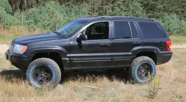 Jeep WJ lift 2 cale: Opony? Kluczowe rozmiary i jak uniknąć błędów