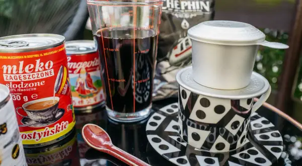 Mleko skondensowane do tynku? Wyjaśniamy, co to naprawdę jest!