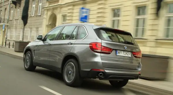 Ile pali bmw x5 3.0 diesel? Zaskakujące dane o spalaniu!