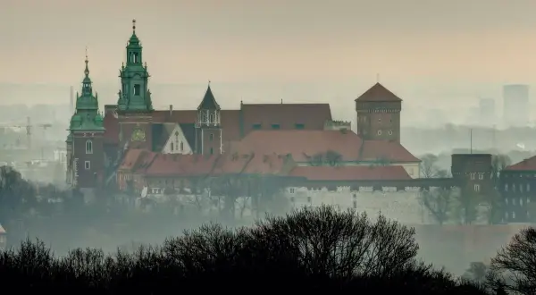 Kto wybudował Wawel? Niezwykłe historie i architekci zamku
