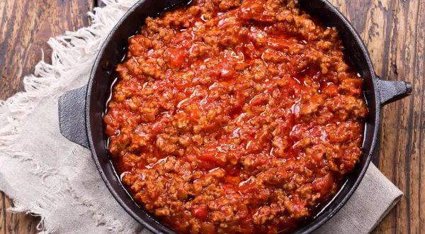 Mrożenie sosu bolognese: Jak to zrobić, by smakował jak świeży?