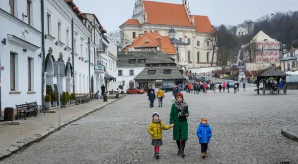 Atrakcje blisko Warszawy: 20+ pomysłów na weekend i jednodniowe wycieczki
