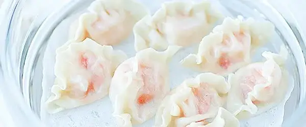 Prosty przepis na ciasto wonton, które zachwyci Twoich gości!