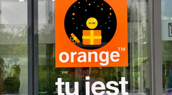 Darmowe GB Orange! Zdobądź 50 GB danych w prezencie. Sprawdź ofertę w salonie.
