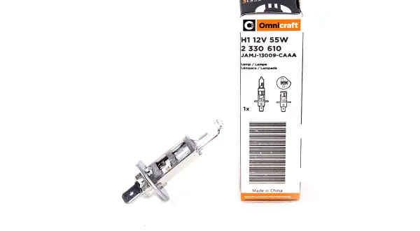 Żarówka H1 12V 55W Omnicraft, idealna do przednich świateł Ford Fiesta Mk6. Nowa, w opakowaniu.