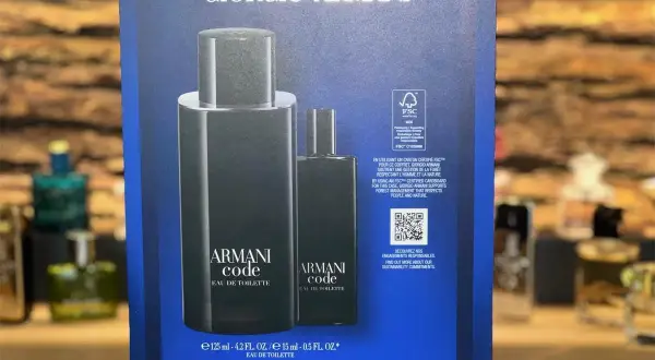 Zestaw Giorgio Armani z wodą toaletową Armani Code 125ml i mniejszą wersją 15ml.