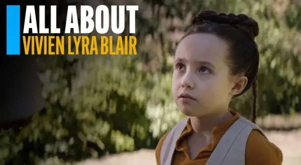Vivien Lyra Blair, ein junges Mädchen mit geflochtenen Haaren, blickt nachdenklich nach oben. Der Text "ALL ABOUT VIVIEN LYRA BLAIR" ist im Bild zu sehen.
