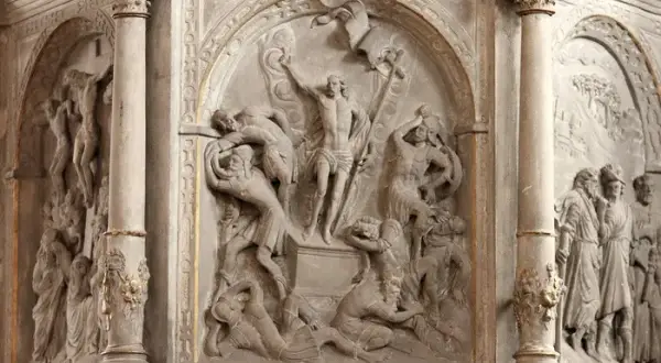 Co to jest ambona w kościele i jej znaczenie w liturgii?