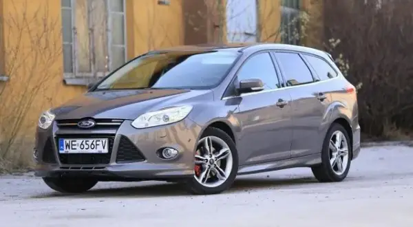 Ile pali ford focus 1.6 benzyna? Sprawdź, by uniknąć wysokich kosztów!