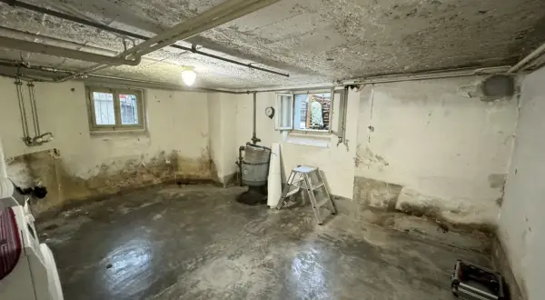 Nasse Wände im Keller was tun: Effektive Lösungen und Tipps zur Sanierung