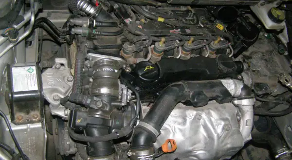 Lokalizacja zaworu EGR w Citroen C5 2.0 HDI - nieoczywiste miejsce w silniku