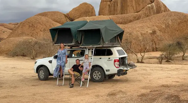 Namibia kiedy jechać: najlepszy czas na safari i unikanie tłumów