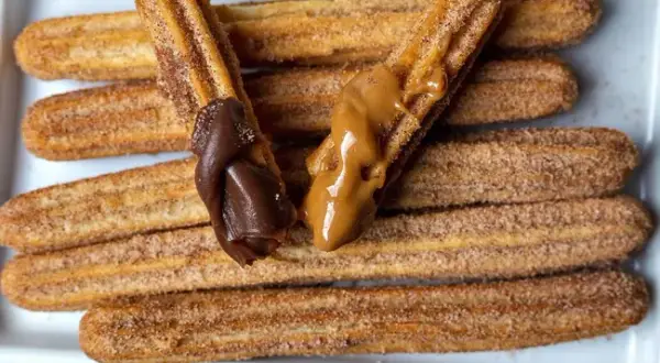Domina los churros caseros: receta y trucos para un éxito crujiente