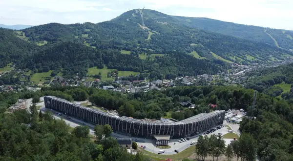 Nowy hotel Szczyrk kiedy otwarcie? Sprawdź datę i szczegóły!