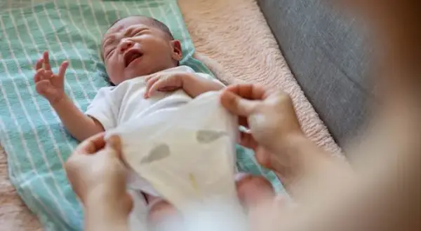 Skuteczne sposoby na odparzenia u niemowlaka, które przynoszą ulgę