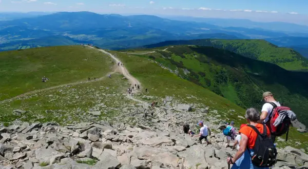 Babia Góra: Czas wejścia? Od szlaku po pogodę planuj!