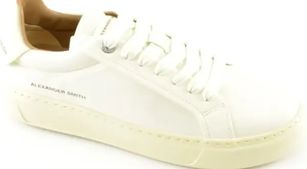 Scarpe Alexander Smith uomo bianche in pelle, un classico intramontabile per un look casual chic.