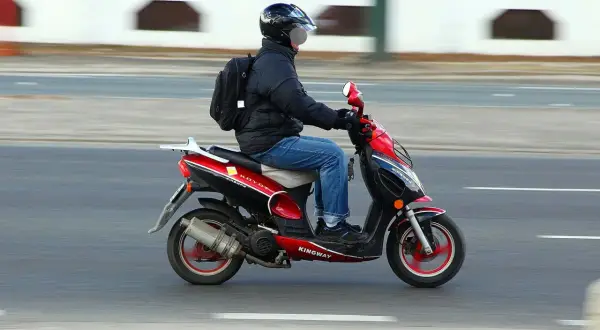 Ile kosztuje przegląd motoroweru? 51 zł i co musisz wiedzieć