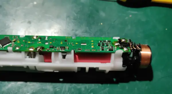 Wymiana baterii Oral-B w Warszawie - gdzie znaleźć pomoc i uniknąć problemów