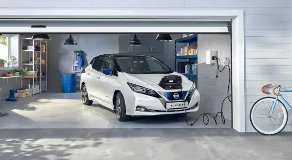 Ile trwa ładowanie samochodu elektrycznego na stacji? Poznaj realia!