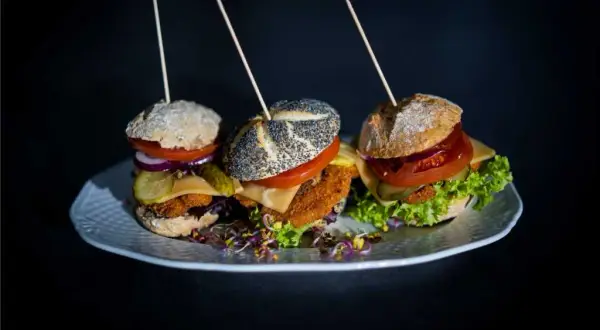 Mini burgery gdzie kupić? Sprawdź najlepsze miejsca i oferty