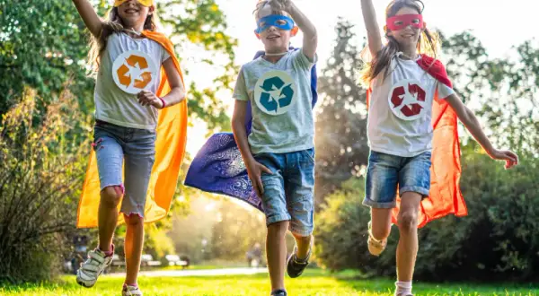 Fuj jak mniej śmiecić – jak uczyć dzieci o ekologii i recyklingu