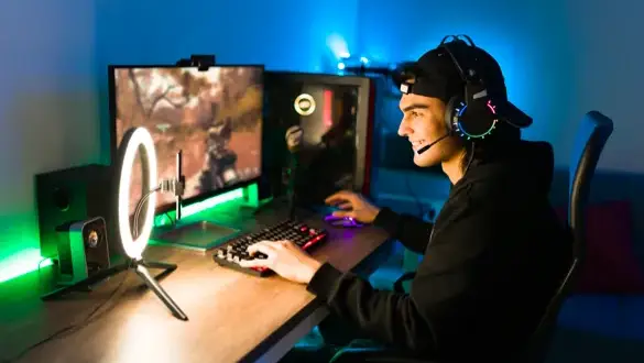 Rola influencerów w promowaniu gier online w 2025 roku poprzez streaming