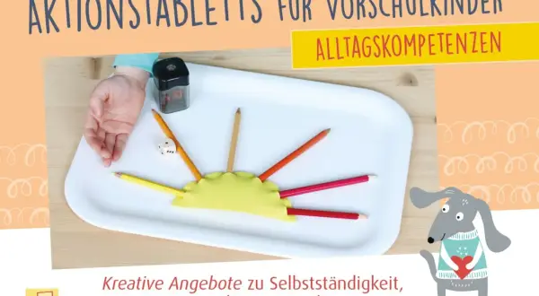 Aktionstabletts für Kindergarten-Ideen: Buntstifte, Würfel und Spitzer auf einem Tablett fördern Feinmotorik und Alltagskompetenzen.