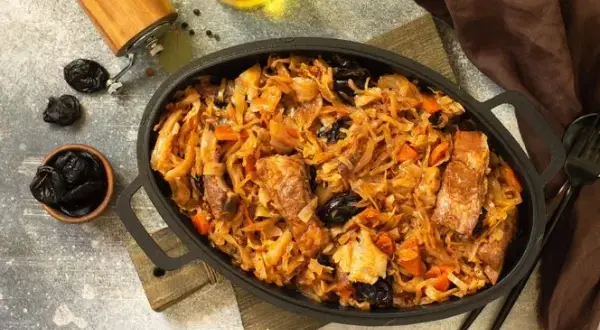 Jak zrobić dobry bigos z kiszonej kapusty, który zachwyci smakiem