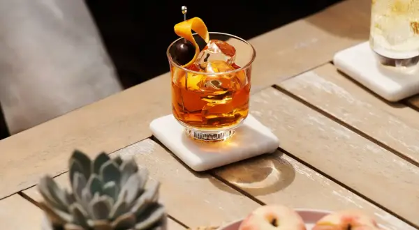 Whiskey Cocktails: Rezepte, Tipps & die Wahl des richtigen Whiskeys