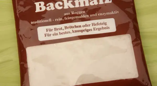 Backmalz aus Roggen, traditionell und enzymaktiv. Für Brot, Brötchen oder Hefeteig, für ein knuspriges Ergebnis.