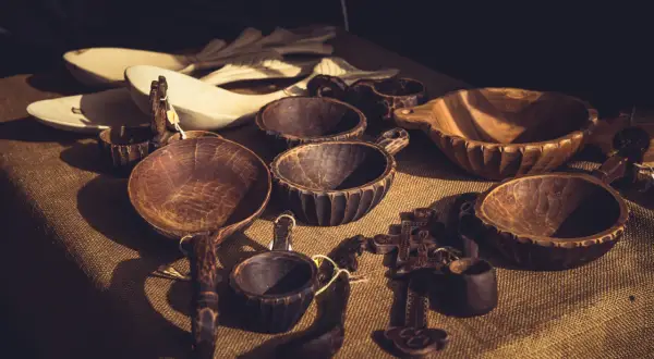 Co to jest artefakt kultury? Zrozum jego znaczenie i formy