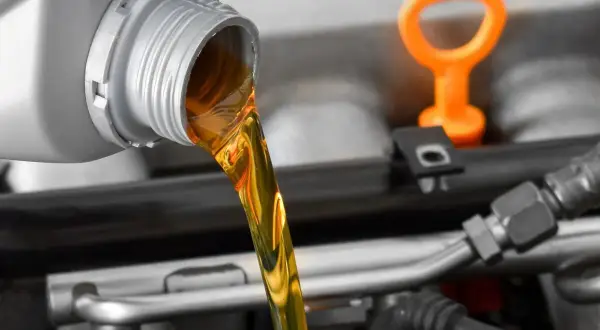 Motoröl wie lange haltbar? So vermeiden Sie teure Fehler