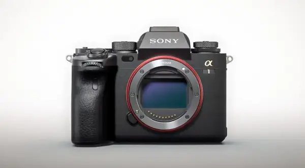 Sony Alfa 1, profesjonalny aparat z mocowaniem E, gotowy do uchwycenia każdej chwili.