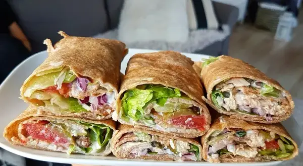 Czy tortilla jest dietetyczna? Odkryj prawdę o jej kaloriach i składzie