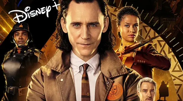 Die Hauptfiguren der Serie "Loki" von Disney+: Tom Hiddleston als Loki, Gugu Mbatha-Raw, Sophia Di Martino und Owen Wilson.
